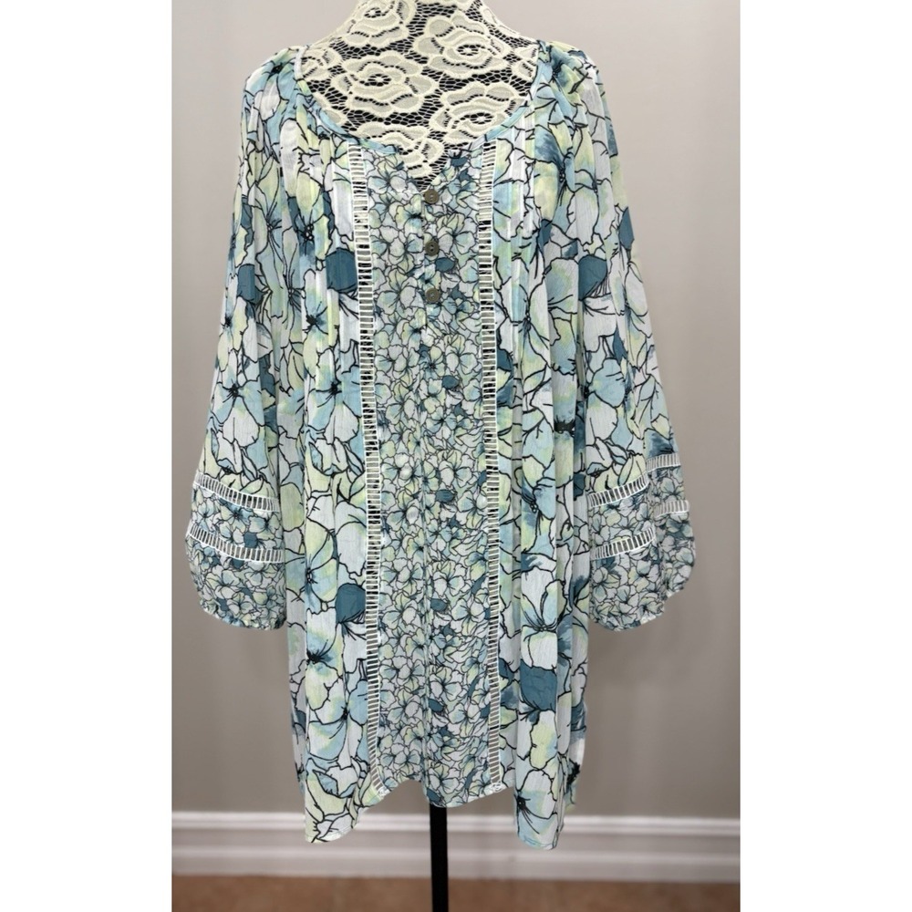 Catherines Womens 1X Blue White Floral Popover Top Sheer Lightweight 3/4 Sleeve